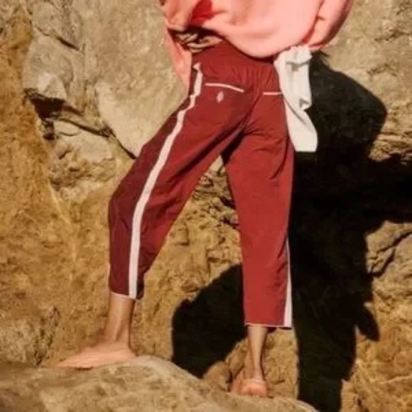 FP Movement Champ Is Here Pants NWT in Sour Cherry – Size XS - Picture 8 of 9